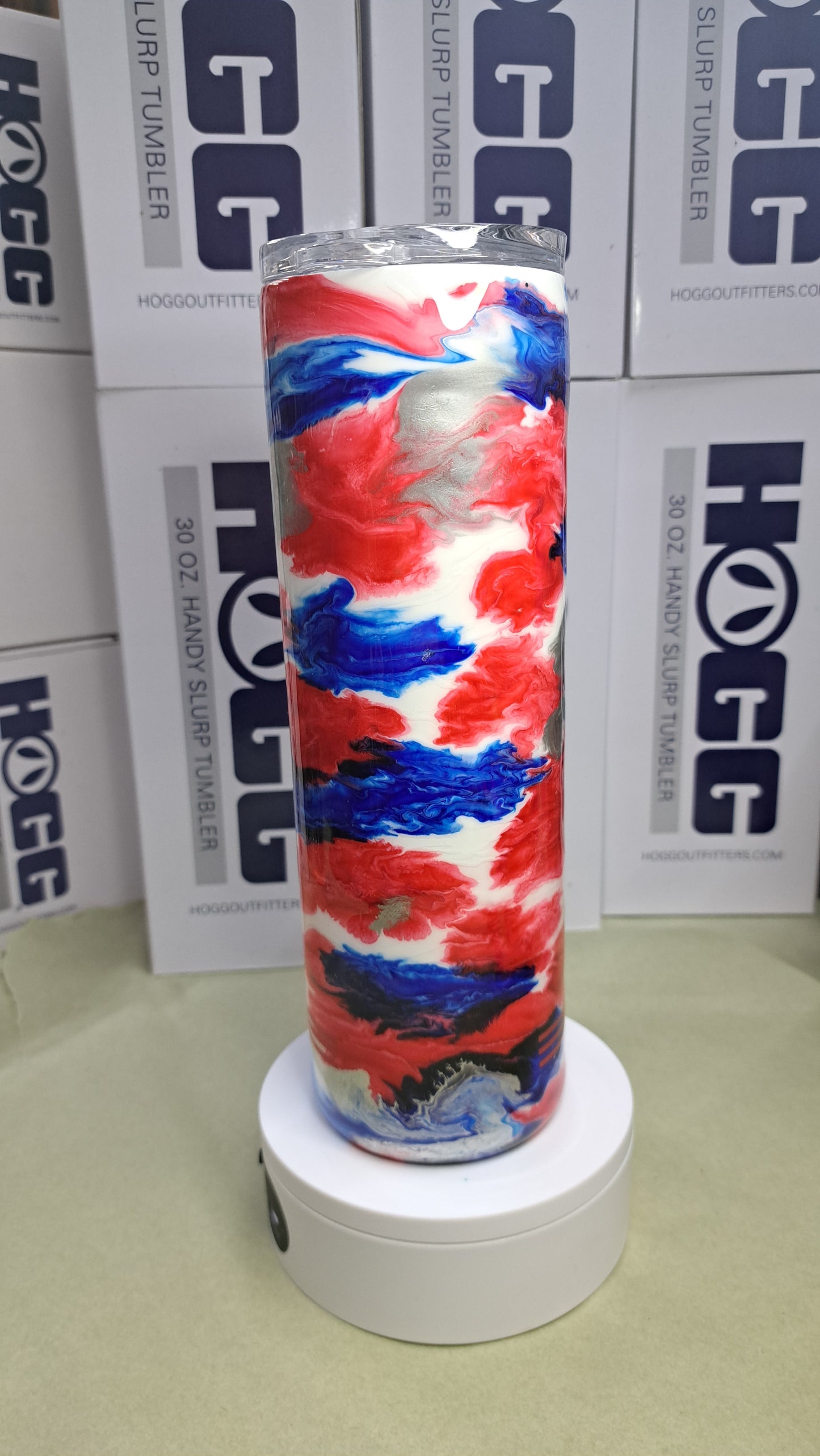 #24 Hogg 30 oz skinny Hogg stainless steel drinking red white and blue !