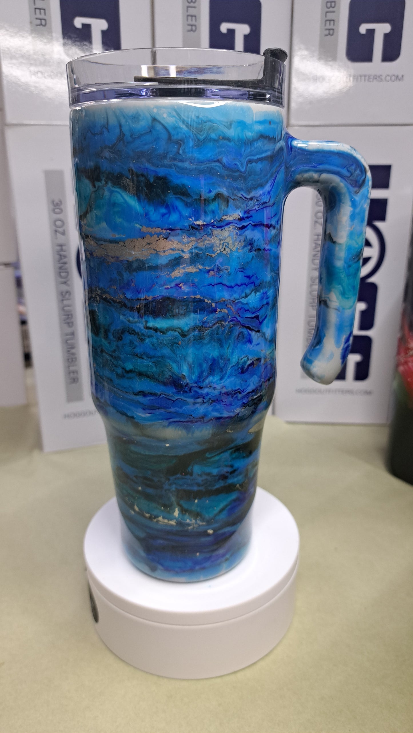 #17 Hogg 30oz Grippy stainless steel drinking tumbler.