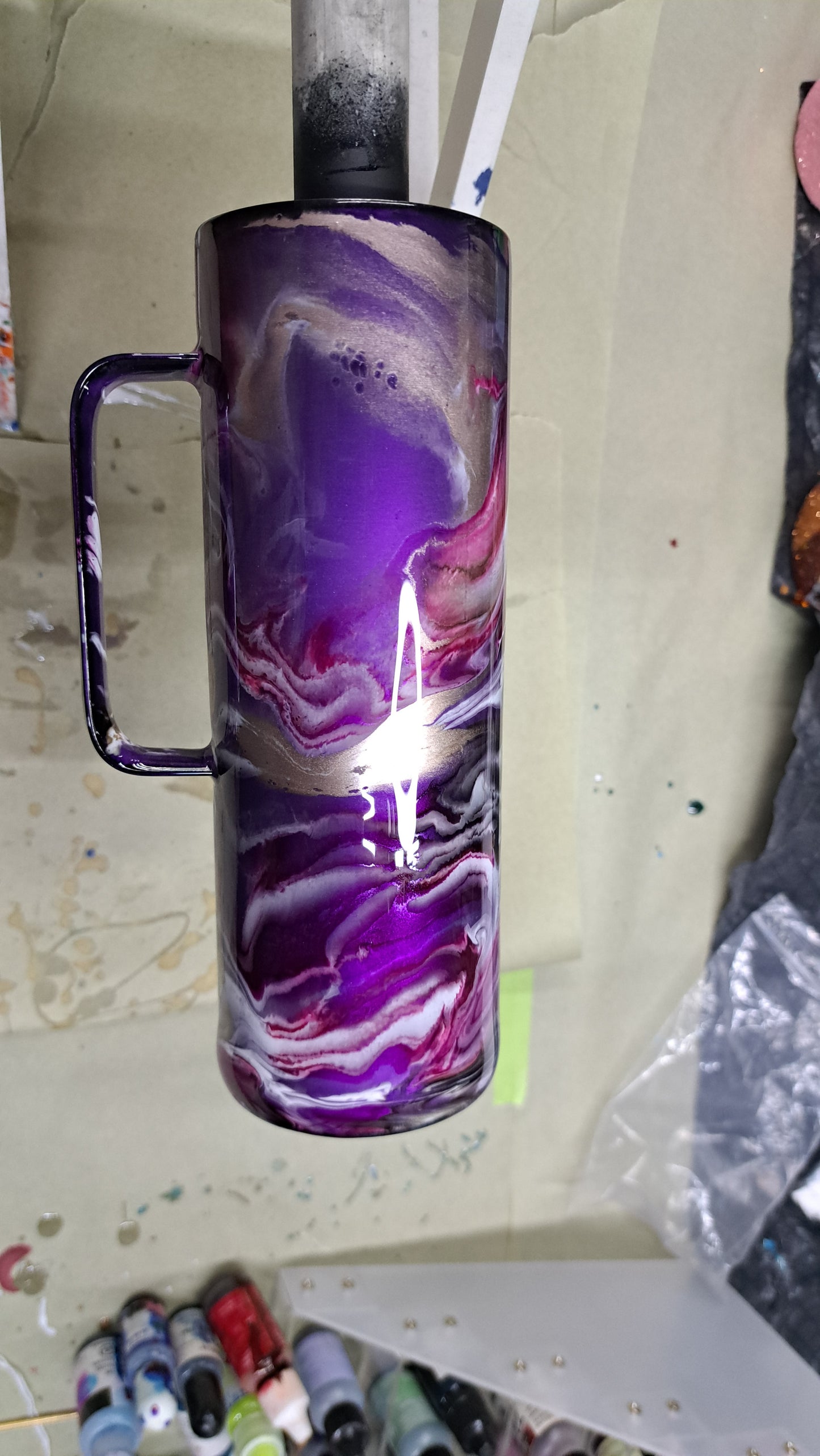 #34. 20oz Hogg Skinny stainless steel drinking tumbler with handle !