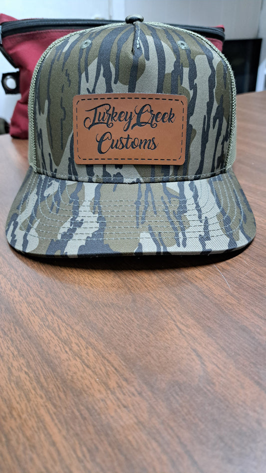 Richardson 112 Original Trucker Hat.Bottom land camo !